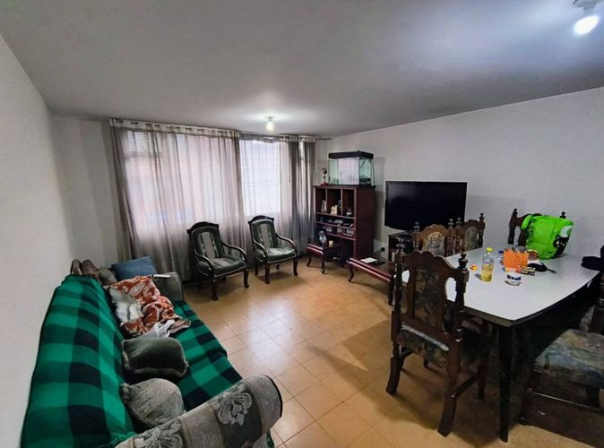 Casa de 6 alcobas en venta en Ciudad Jardin Norte, Bogotá, 340 m² · foto 14 de 21