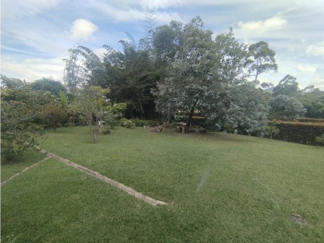 Casa de 5 alcobas en venta en Guamito, La Ceja, 240 m² · foto 9 de 24