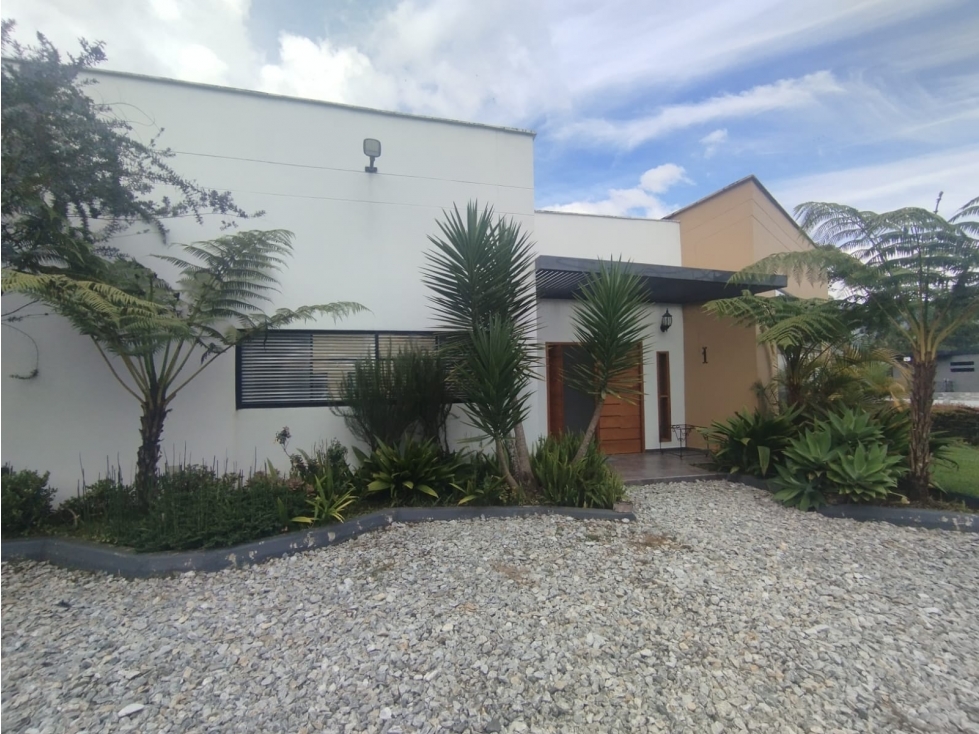 Casa Campestre en Arriendo en La ceja en Guamito