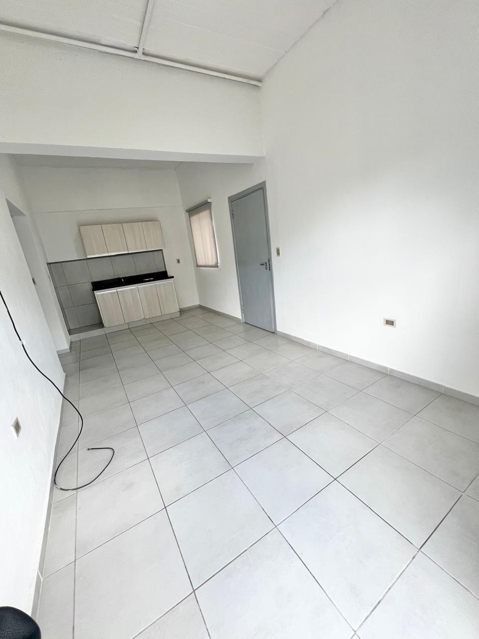 En Alquiler Departamento de 1 Habitación Zona IPS Central A462 — foto 2