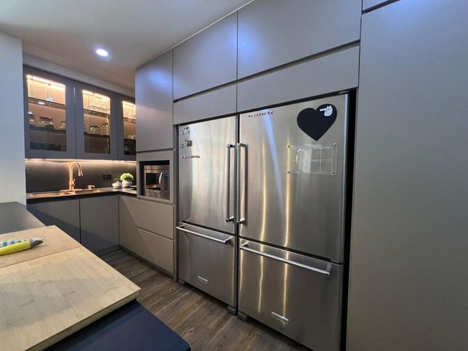 Apartamento de 3 alcobas en arriendo en El Poblado, Medellín, 245 m² · foto 11 de 20