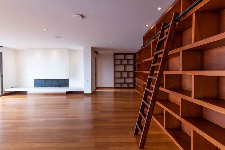 Apartamento de 3 alcobas en venta en Cerros De Los Alpes, Bogotá, 307 m² · foto 7 de 21
