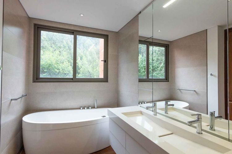 Apartamento de 3 alcobas en venta en Cerros De Los Alpes, Bogotá, 307 m² · foto 14 de 21
