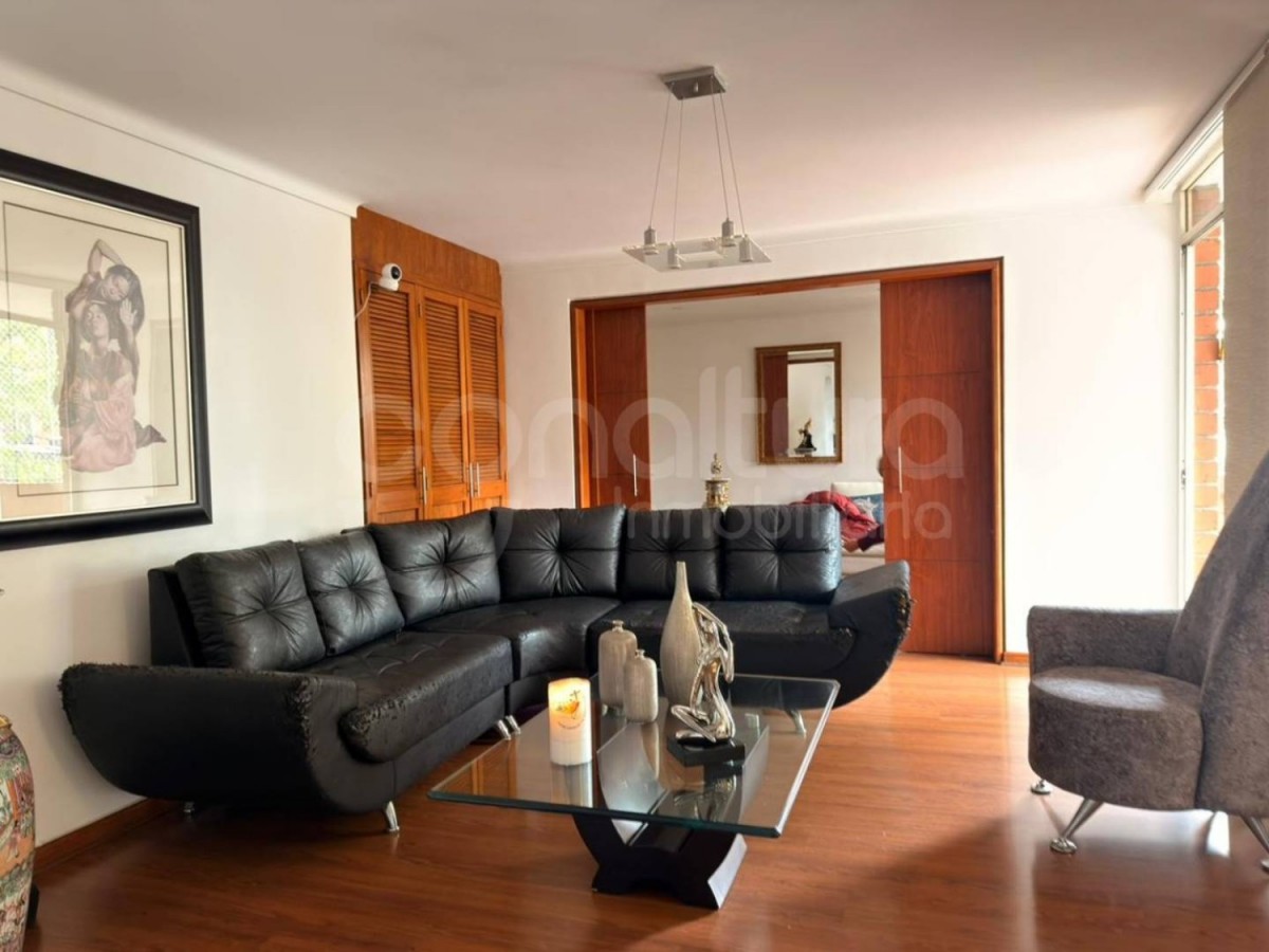 Apartamento en venta en Altos del poblado, Medellín 4