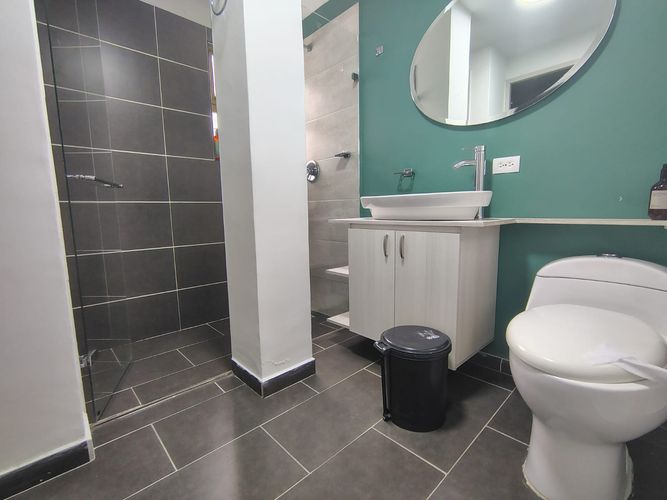 Apartamento de 3 alcobas en arriendo en El Poblado, Medellín, 140 m² · foto 14 de 15