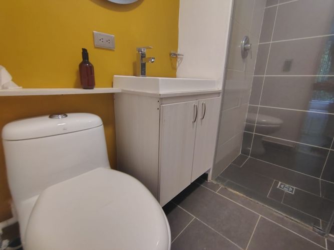 Apartamento de 3 alcobas en arriendo en El Poblado, Medellín, 140 m² · foto 13 de 15