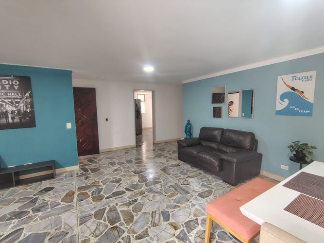 Apartamento de 3 alcobas en arriendo en El Poblado, Medellín, 140 m² · foto 3 de 15
