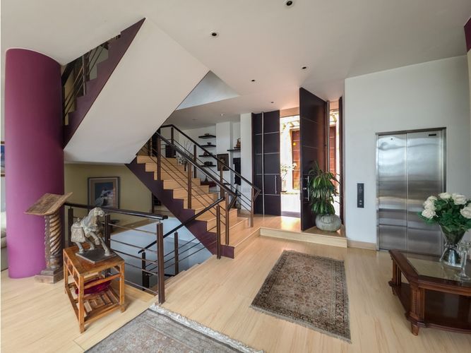 Casa de 3 alcobas en venta en Los Rosales, Bogotá, 360 m² · foto 7 de 24