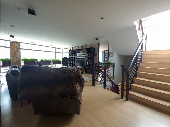 Casa de 3 alcobas en venta en Los Rosales, Bogotá, 360 m² · foto 12 de 24