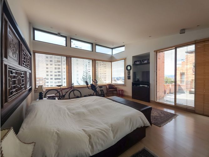 Casa de 3 alcobas en venta en Los Rosales, Bogotá, 360 m² · foto 14 de 24