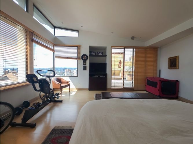 Casa de 3 alcobas en venta en Los Rosales, Bogotá, 360 m² · foto 15 de 24