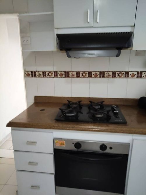 Casa de 7 alcobas en venta en Santa Maria Del Lago, Bogotá, 185 m² · foto 2 de 9