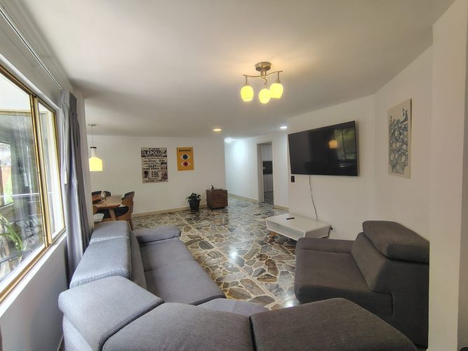 Apartamento de 3 alcobas en arriendo en El Poblado, Medellín, 140 m² · foto 10 de 19