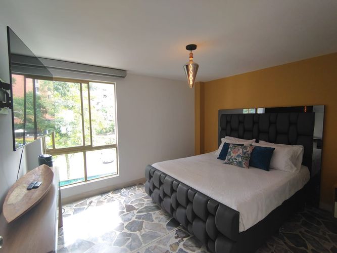 Apartamento de 3 alcobas en arriendo en El Poblado, Medellín, 140 m² · foto 8 de 19