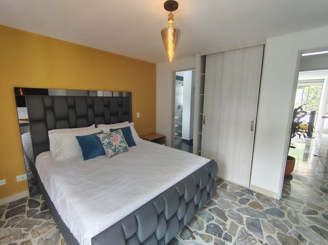 Apartamento de 3 alcobas en arriendo en El Poblado, Medellín, 140 m² · foto 13 de 19