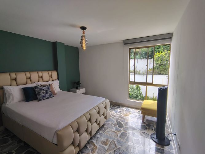 Apartamento de 3 alcobas en arriendo en El Poblado, Medellín, 140 m² · foto 15 de 19