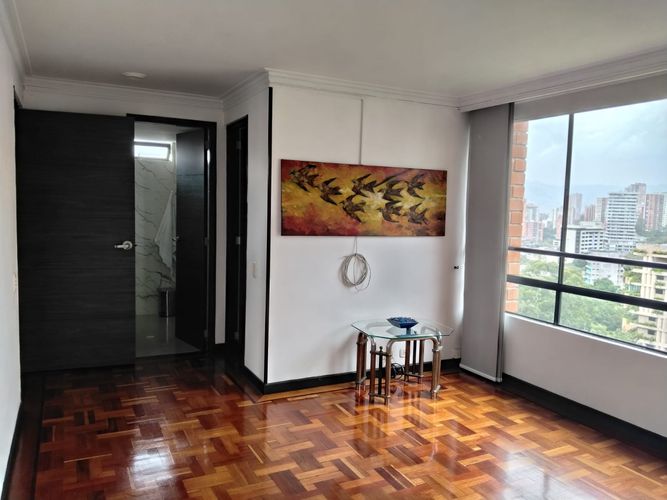 Apartamento de 3 alcobas en arriendo en El Poblado, Medellín, 150 m² · foto 12 de 20
