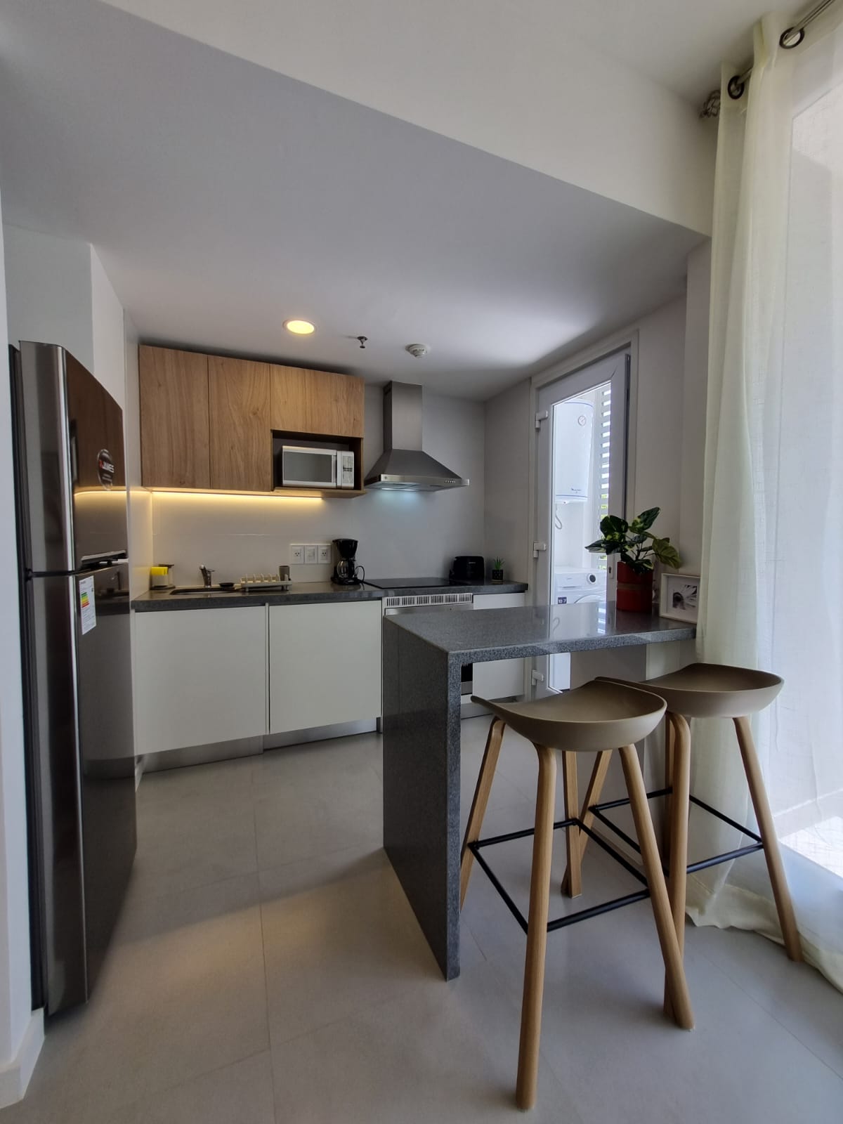 ALQUILO Departamento Amoblado de 1 Dormitorio Edificio Área Green zona Denis Roa — foto 3