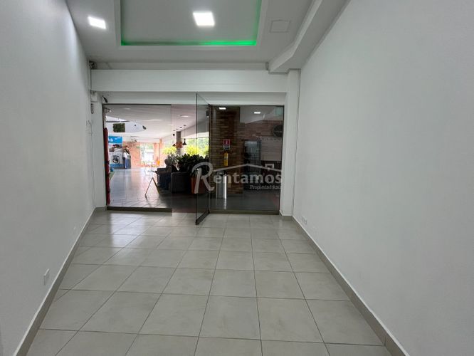 Local en venta en Loma Del Escobero, Envigado, 45 m² · foto 8 de 21
