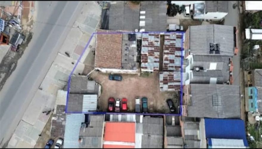 Casa de 4 alcobas en venta en Centro Tocancipá, Tocancipá, 856 m² · foto 3 de 10