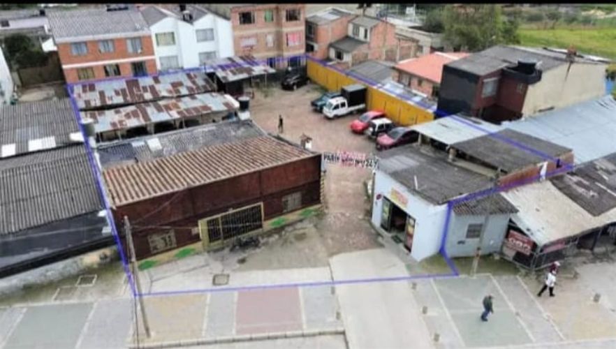 Casa de 4 alcobas en venta en Centro Tocancipá, Tocancipá, 856 m² · foto 4 de 10
