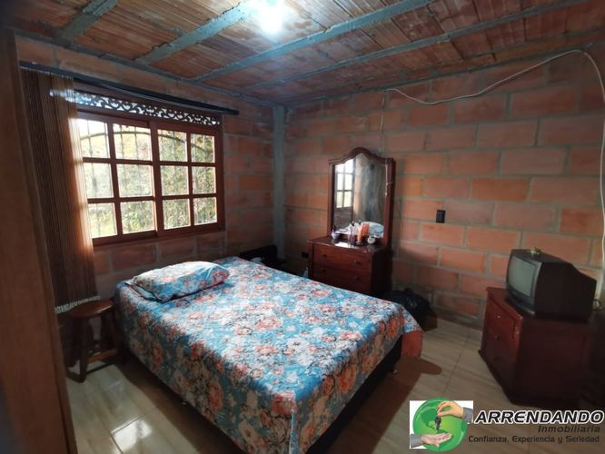 Finca en venta en La Industrial, Marinilla, 2369 m² · foto 10 de 19