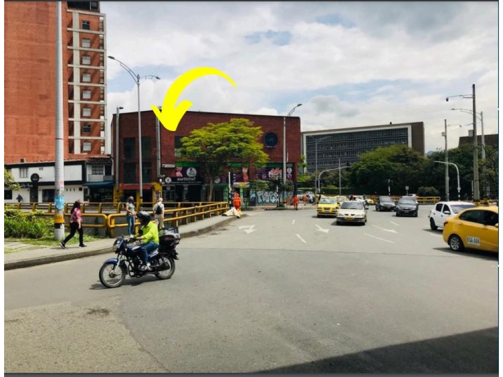 Building in Laureles (741 m²) for Sale