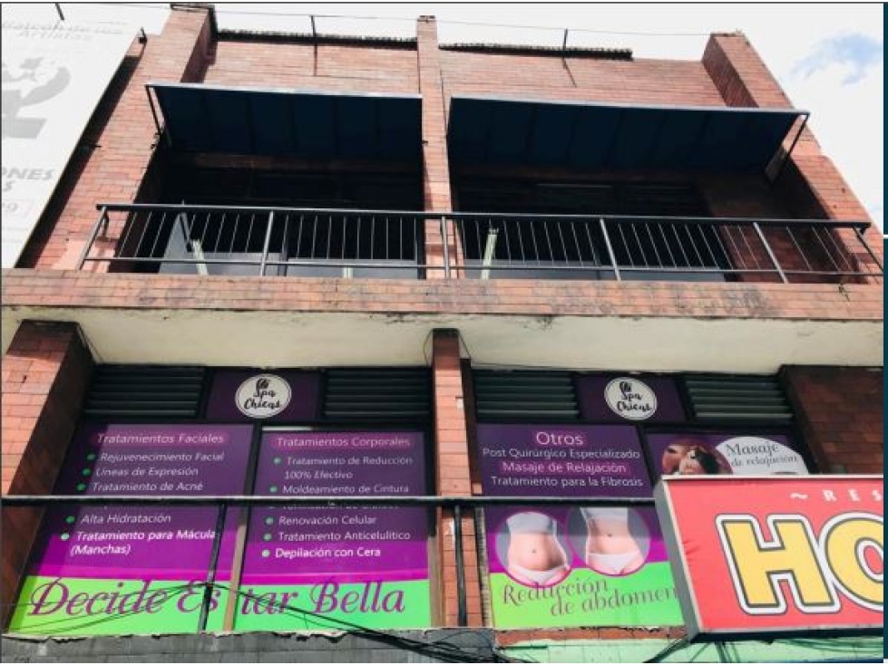 Building in Laureles (741 m²) for Sale - 2