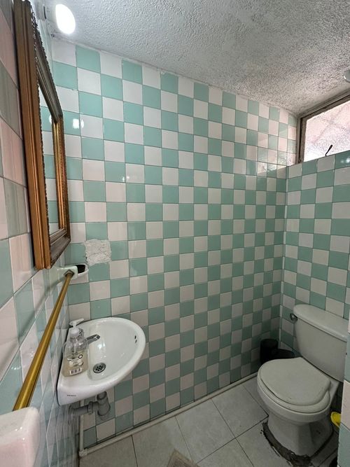 Casa de 6 alcobas en venta en La Española, Bogotá, 366 m² · foto 8 de 19