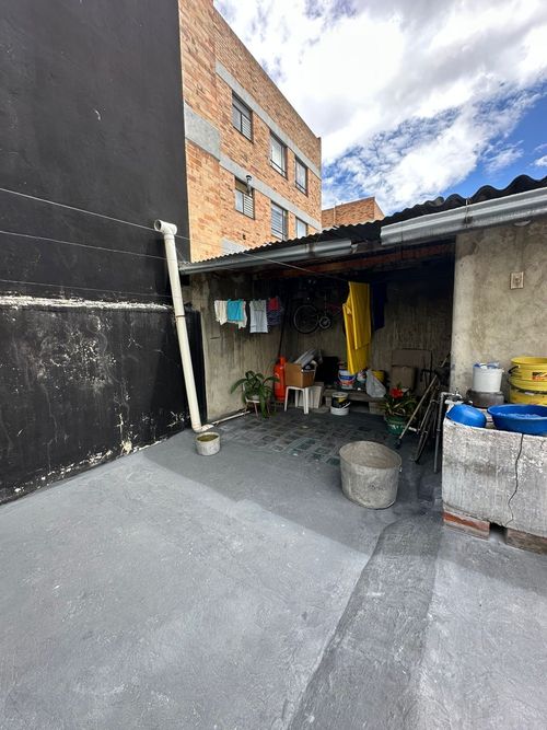 Casa de 6 alcobas en venta en La Española, Bogotá, 366 m² · foto 19 de 19