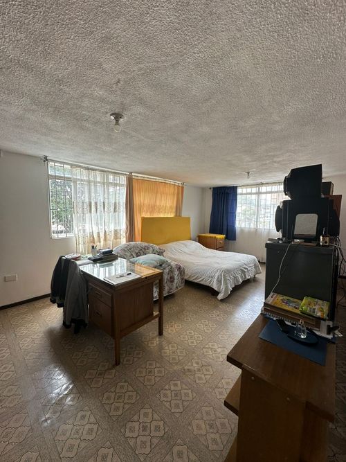 Casa de 6 alcobas en venta en La Española, Bogotá, 366 m² · foto 18 de 19