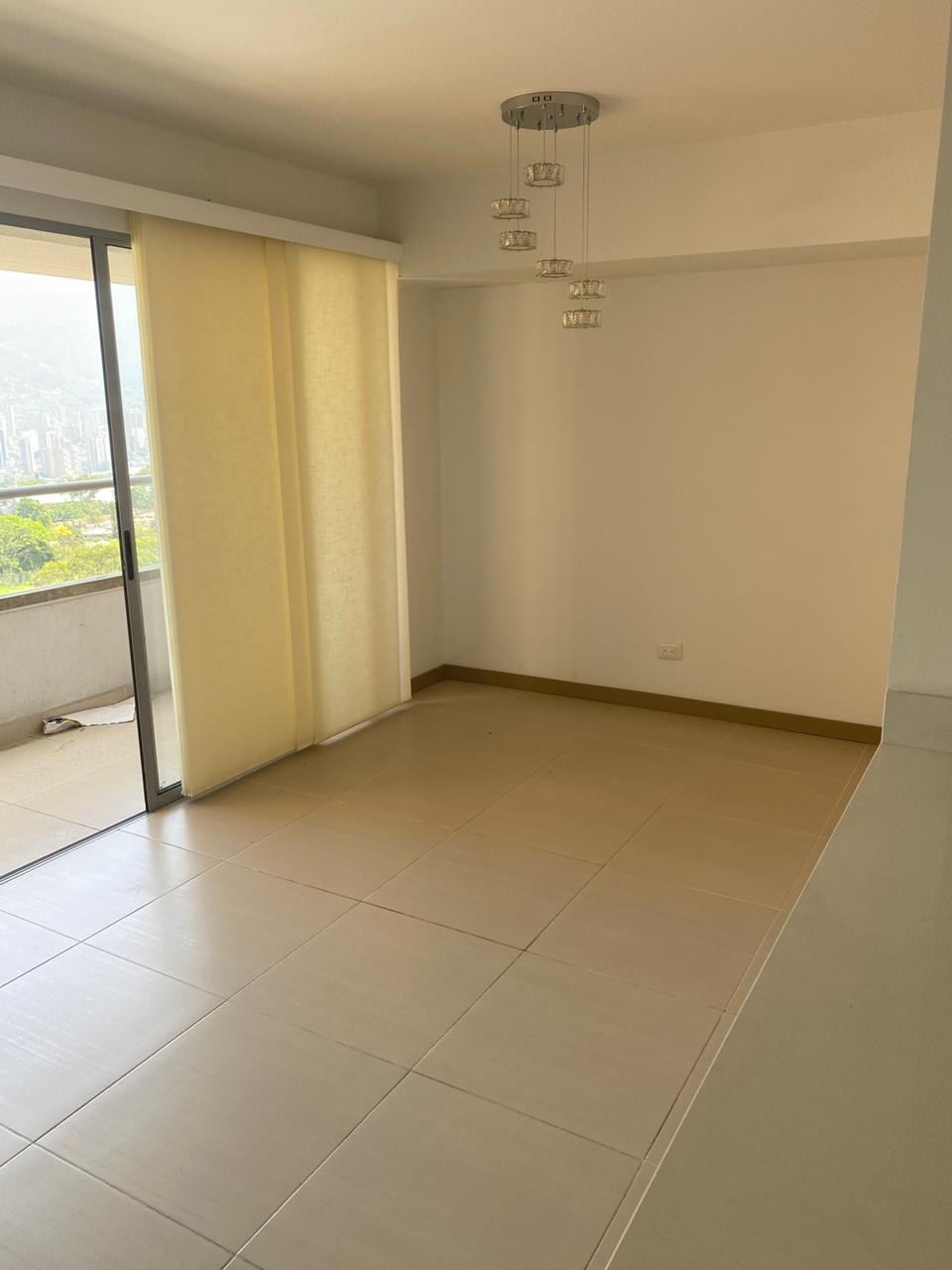 Apartamento en venta en Toledo, La Estrella · foto 2 de 24