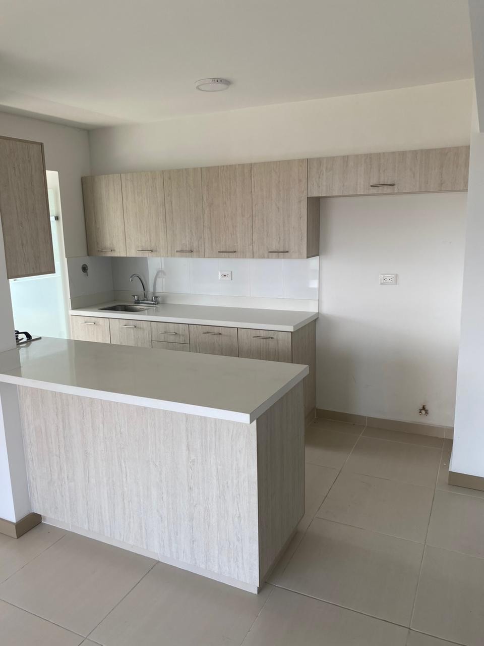 Apartamento en venta en Toledo, La Estrella · foto 4 de 24