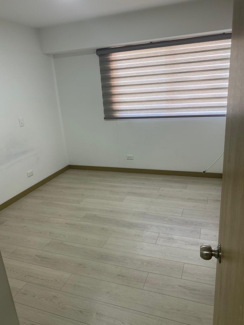 Apartamento en venta en Toledo, La Estrella · foto 9 de 24
