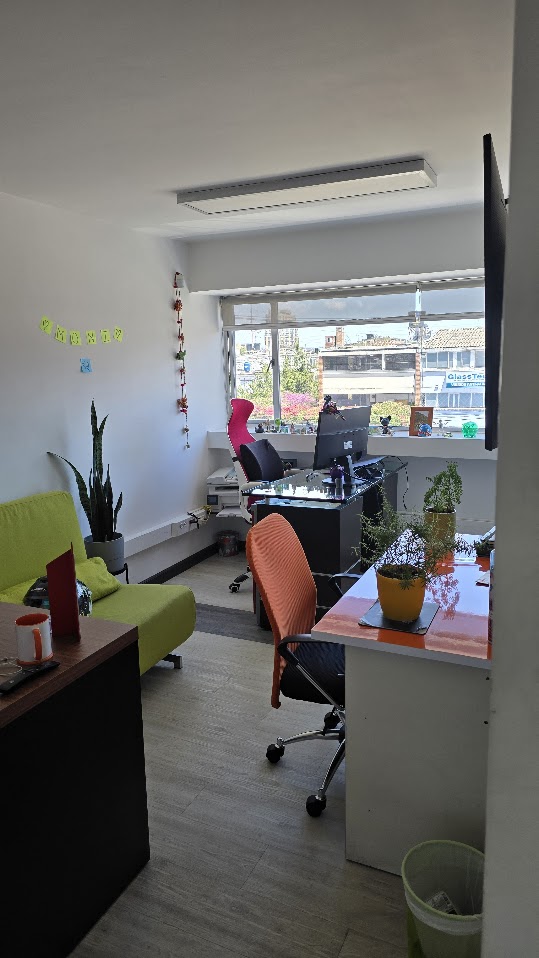 Casa en venta en Polo Club, Bogotá · foto 2 de 24