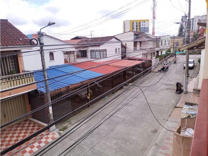 Casa de 6 alcobas en venta en Cr. Guayacanes, Armenia, 120 m² · foto 24 de 24