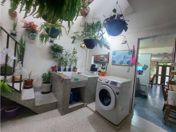 Casa de 5 alcobas en venta en Armenia, 180 m² · foto 7 de 19
