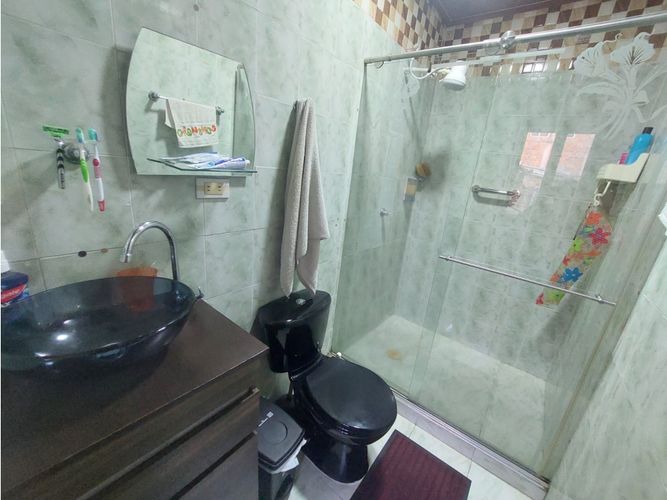Casa de 5 alcobas en venta en Armenia, 180 m² · foto 14 de 19