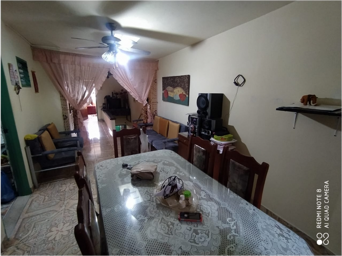 Casa de 8 alcobas en venta en Brasilia, Armenia, 180 m² · foto 2 de 17