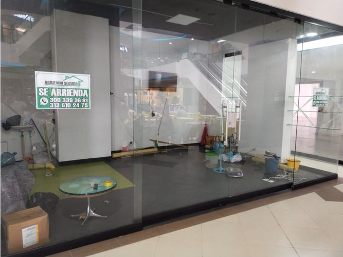 Local en venta en Caminos De San Lorenzo, Armenia, 37 m² · foto 2 de 4