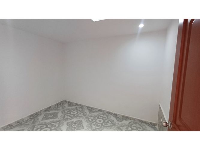 Casa de 4 alcobas en venta en Granada, Armenia, 192 m² · foto 10 de 18