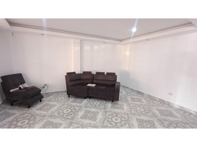 Casa de 4 alcobas en venta en Granada, Armenia, 192 m² · foto 13 de 18