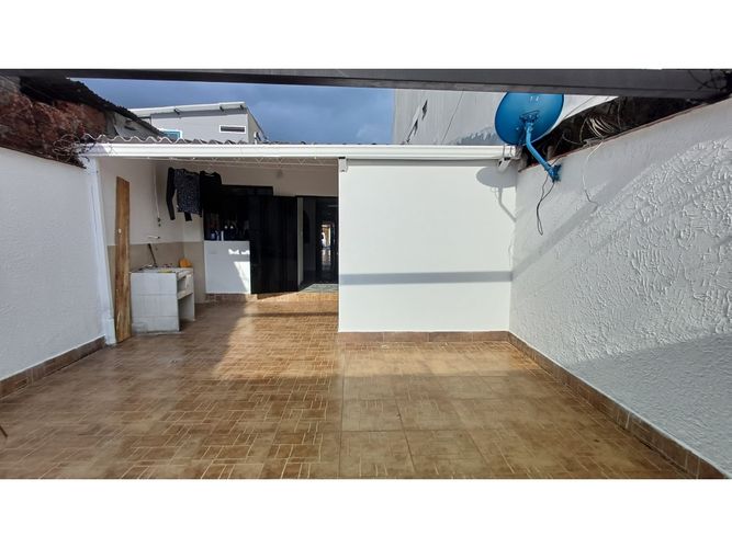 Casa de 4 alcobas en venta en Granada, Armenia, 192 m² · foto 14 de 18