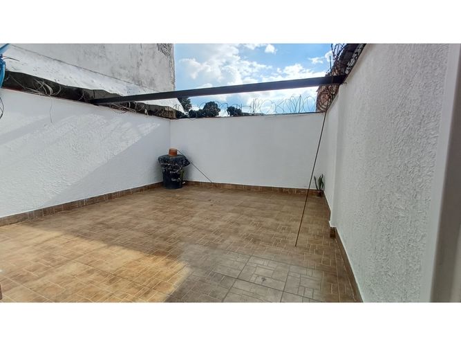 Casa de 4 alcobas en venta en Granada, Armenia, 192 m² · foto 15 de 18