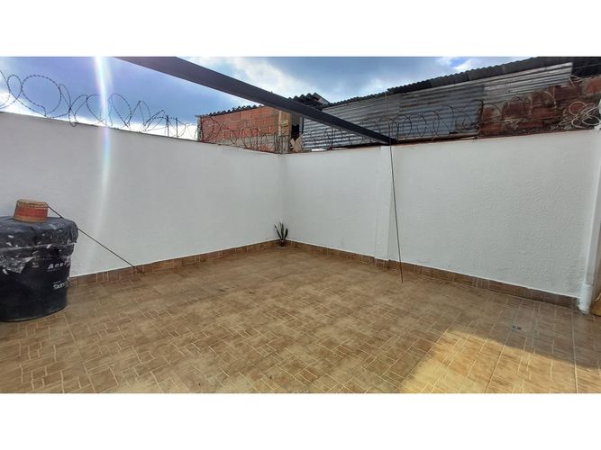 Casa de 4 alcobas en venta en Granada, Armenia, 192 m² · foto 16 de 18