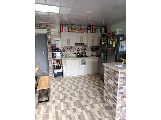Casa de 9 alcobas en venta en Las Acacias, Armenia, 330 m² · foto 4 de 24