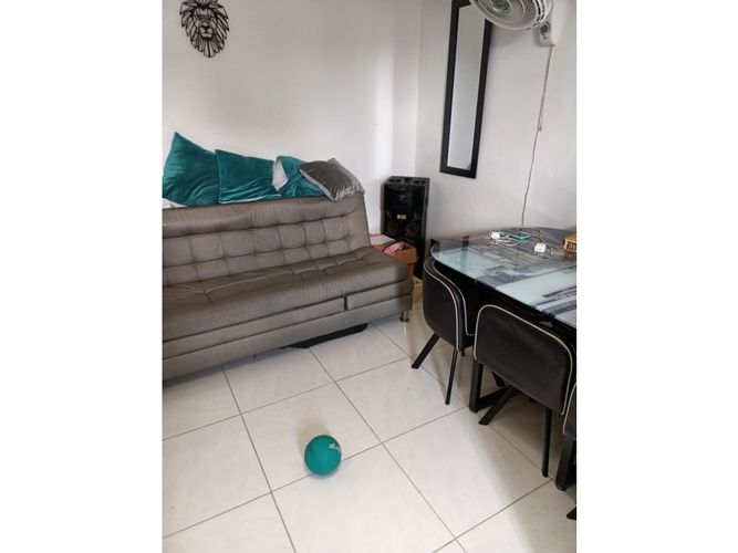 Casa de 9 alcobas en venta en Las Acacias, Armenia, 330 m² · foto 7 de 24