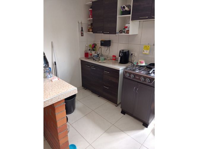 Casa de 9 alcobas en venta en Las Acacias, Armenia, 330 m² · foto 15 de 24