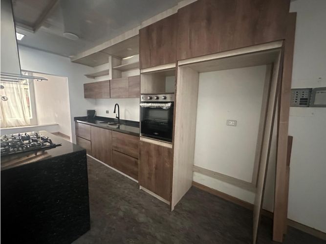 Casa de 5 alcobas en venta en Norte De Armenia, Armenia, 366 m² · foto 6 de 24