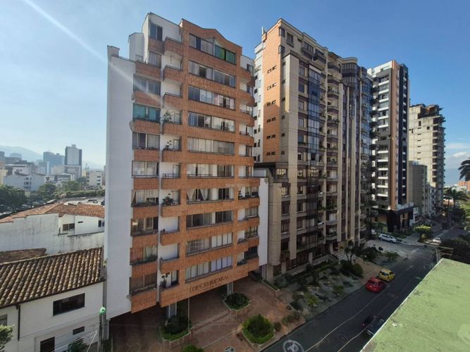 Apartamento de 4 alcobas en venta en La Aurora, Bucaramanga, 200 m² · foto 13 de 13